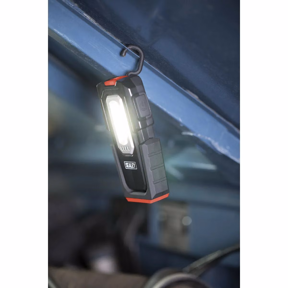 Loops Magnetic Inspection Light with 3W COB and 1W SMD LED, RGB Multicolour and Black, IP68 Rated Wireless Rechargeable LED – 4
