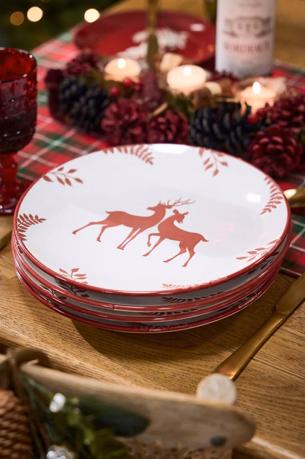 Dibor 24 Piece Reindeer Christmas Dinner Set in Red and White Ceramic Crockery for 8 People – 3