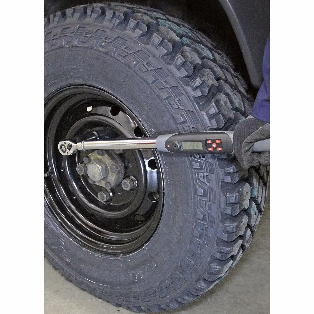 Loops Digital Torque Wrench with Angle Function, 1/2 inch Sq Drive, 20 to 200 Nm Range, Chrome Vanadium, Multicolour – 2