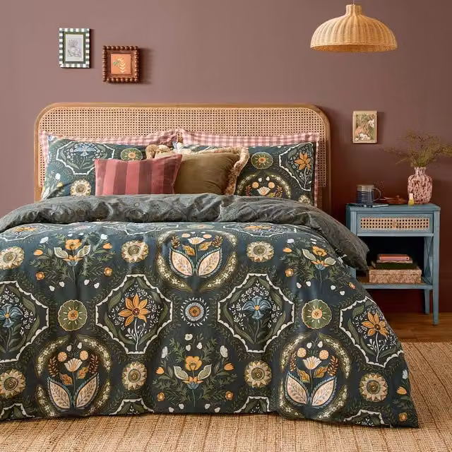 Furn Ember Reversible Floral Printed Duvet Cover Set in Green, W/D/H: 140 x 200 cm and 90 x 200 cm