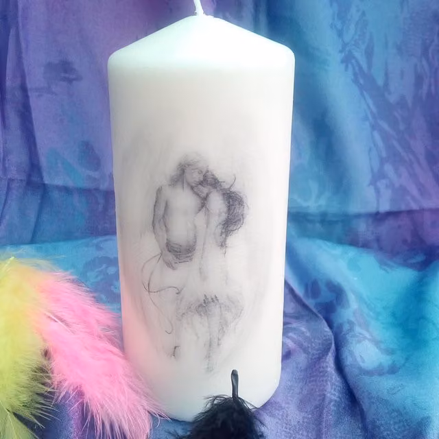 Viki White Pillar Candle Angel