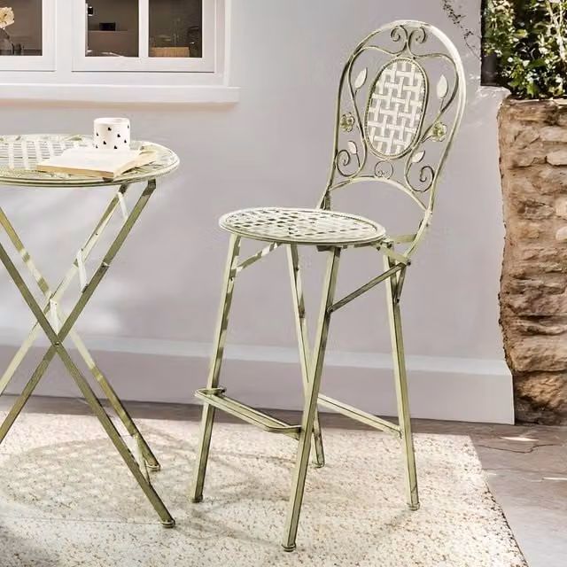 Wyld and Coco Garden Set of 2 Retro Green Matt Metal Foldable Outdoor Chairs