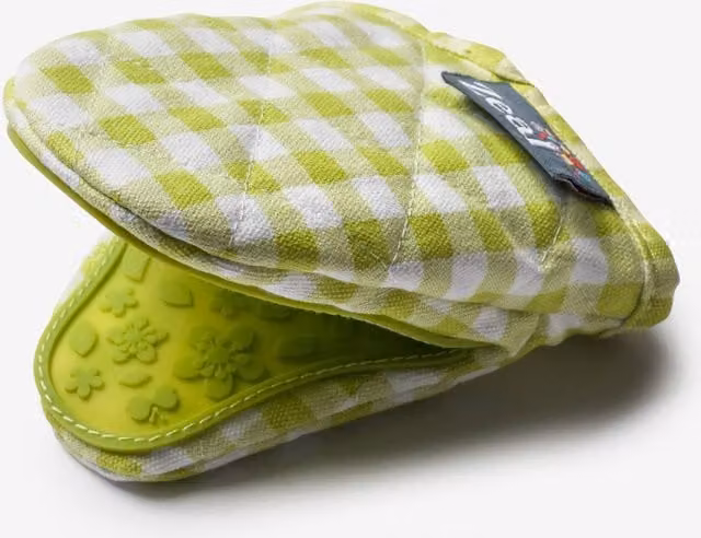 Zeal Silicone Non-Slip Mini Oven Glove in Green, W/D/H: 17.5 x 13.5 x 2.5 cm – 1