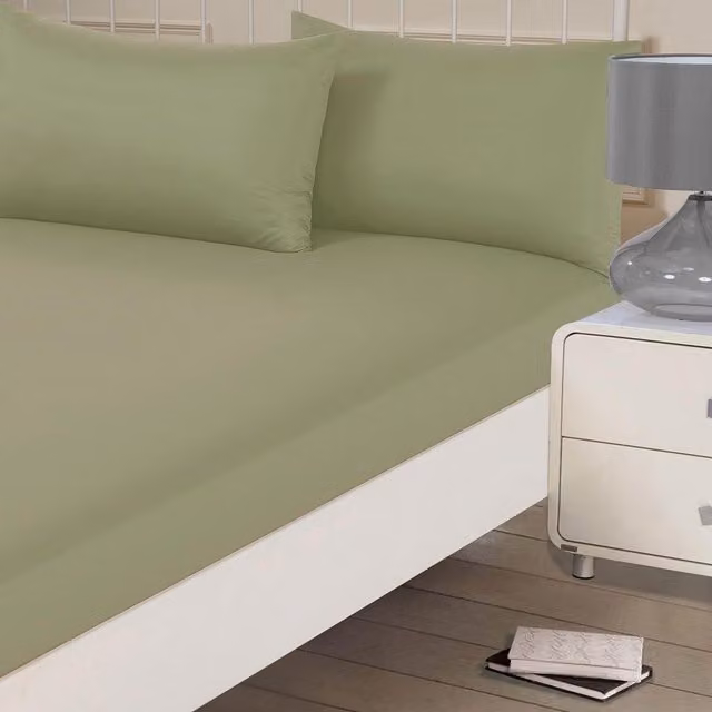 Brentfords Plain Microfibre Fitted Bed Sheet, Green, 200 x 200 cm