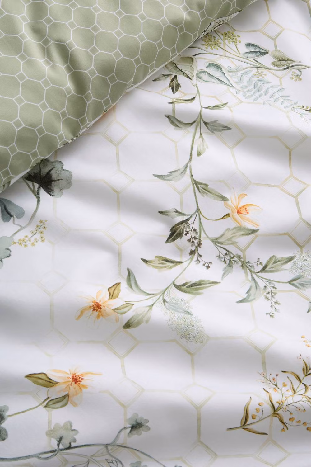 Appletree Floral Trellis 100% Cotton Mako Sateen Duvet Cover Set in Green, W: 200 cm x H: 200 cm – 2