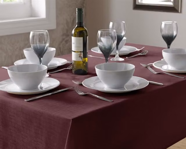 Luxury Living Round Linen-Look Tablecloth in Red, Diameter: 85 cm – 1