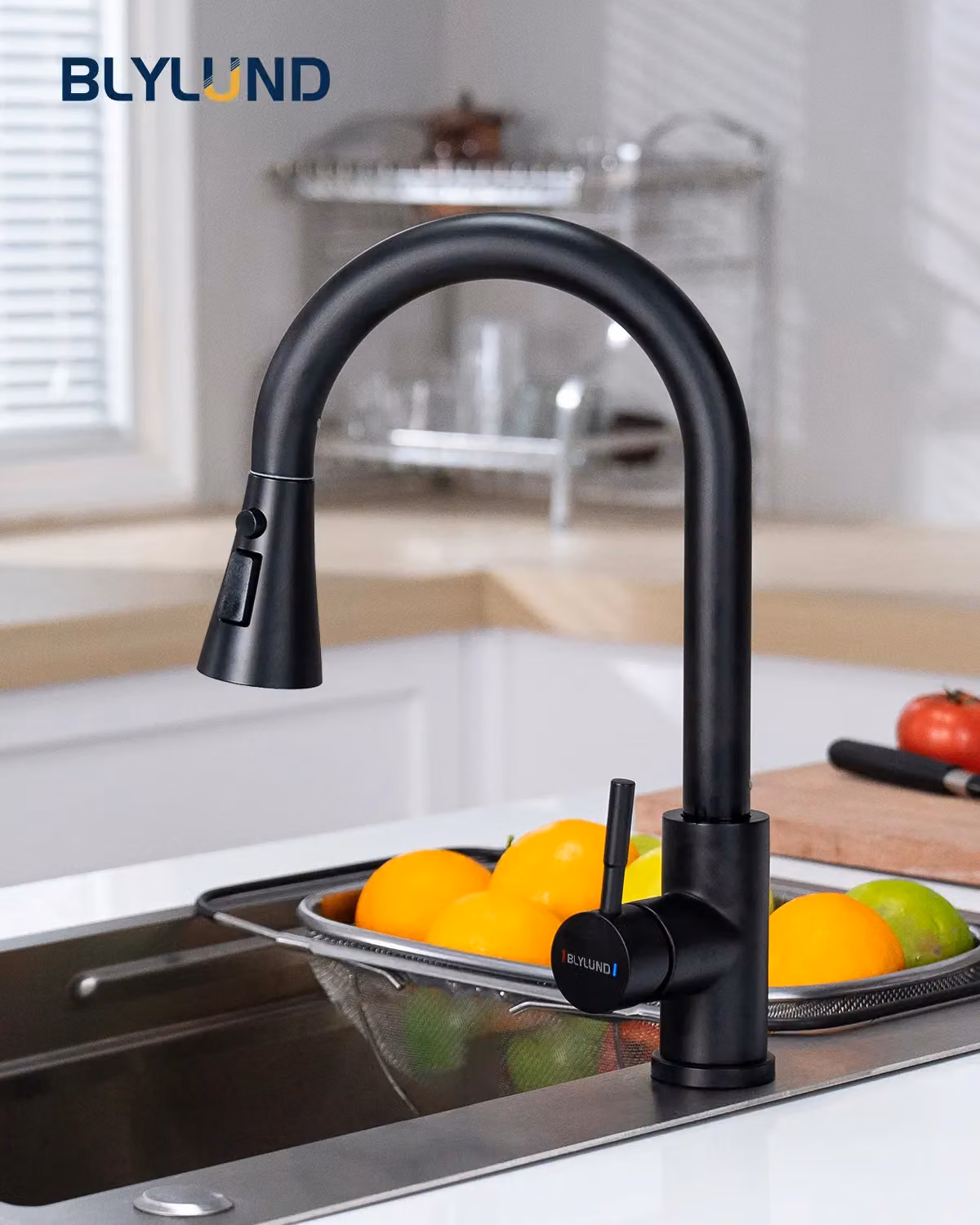 Blylund Modern Matte Black Kitchen Tap with Pull Out Sprayer and Swivel Spout – 2