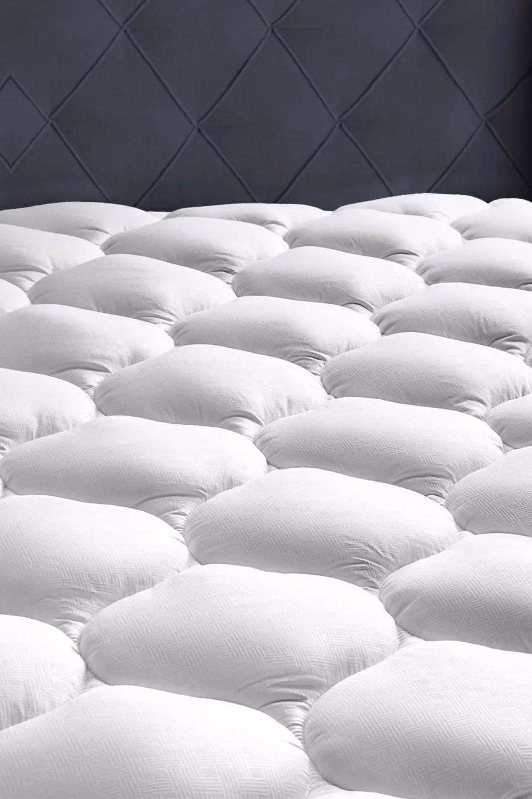 Ezysleep Deep Fill Cloud Like Super Soft Mattress Topper in White, Super King Size – 2
