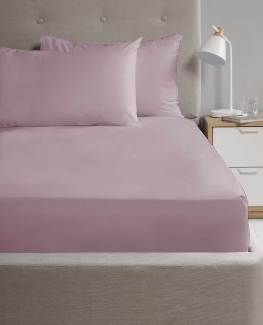 Rapport Home Polycotton Flat Sheet in Purple, W/D/H: 180 x 200 cm