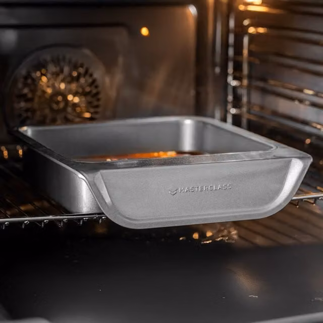MasterClass Smart Stack Non-Stick Square Carbon Steel Baking Sheet, Grey, W: 28.0 cm, D: 24.5 cm, H: 6.0 cm – 1