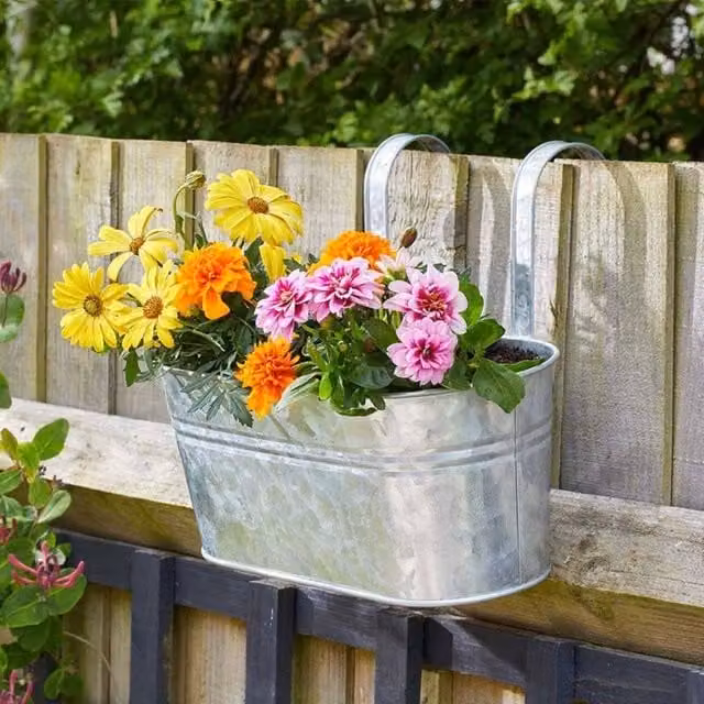 Marco Paul Silver Galvanised Steel Hanging Planter for Fences and Balconies, Diameter: 30.48 cm – 1
