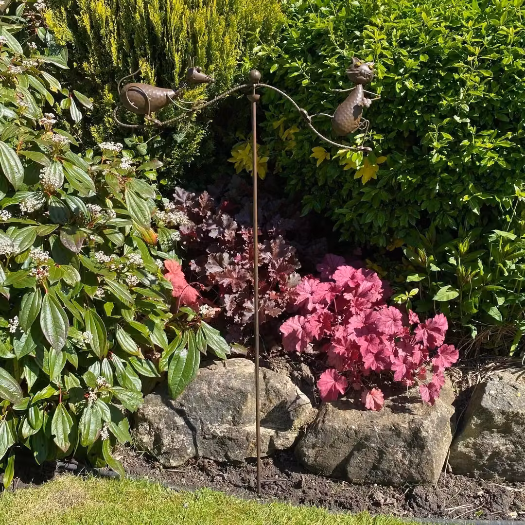 Minster Garden Balance Cat with Mouse Metal Stake in Brown, W70 x D70 x H120 cm – 2