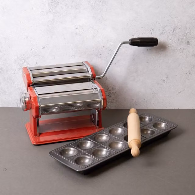 KitchenCraft Pasta Maker and Non-Stick Ravioli Mould Bundle Set in Red, featuring Stainless Steel Sheet, Tagliatelle, Fettuccine and Ravioli Attachments