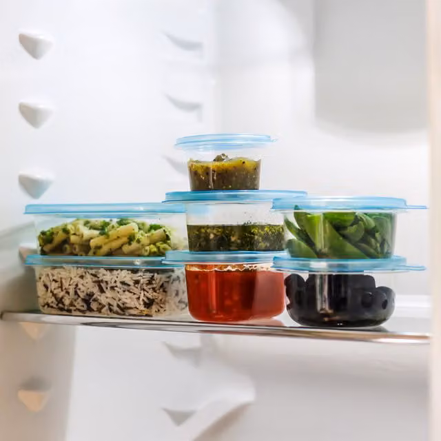 KitchenCraft Plastic Food Containers with Snap Lids, Transparent and Yellow, BPA Free, Stackable and Microwave Safe