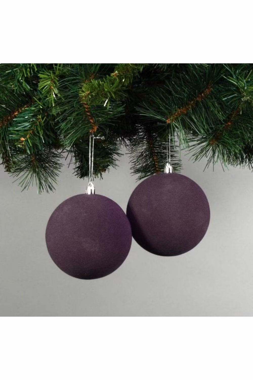 KDMD Set of 4 Round Purple Velvet Christmas Baubles, 10 cm – 2