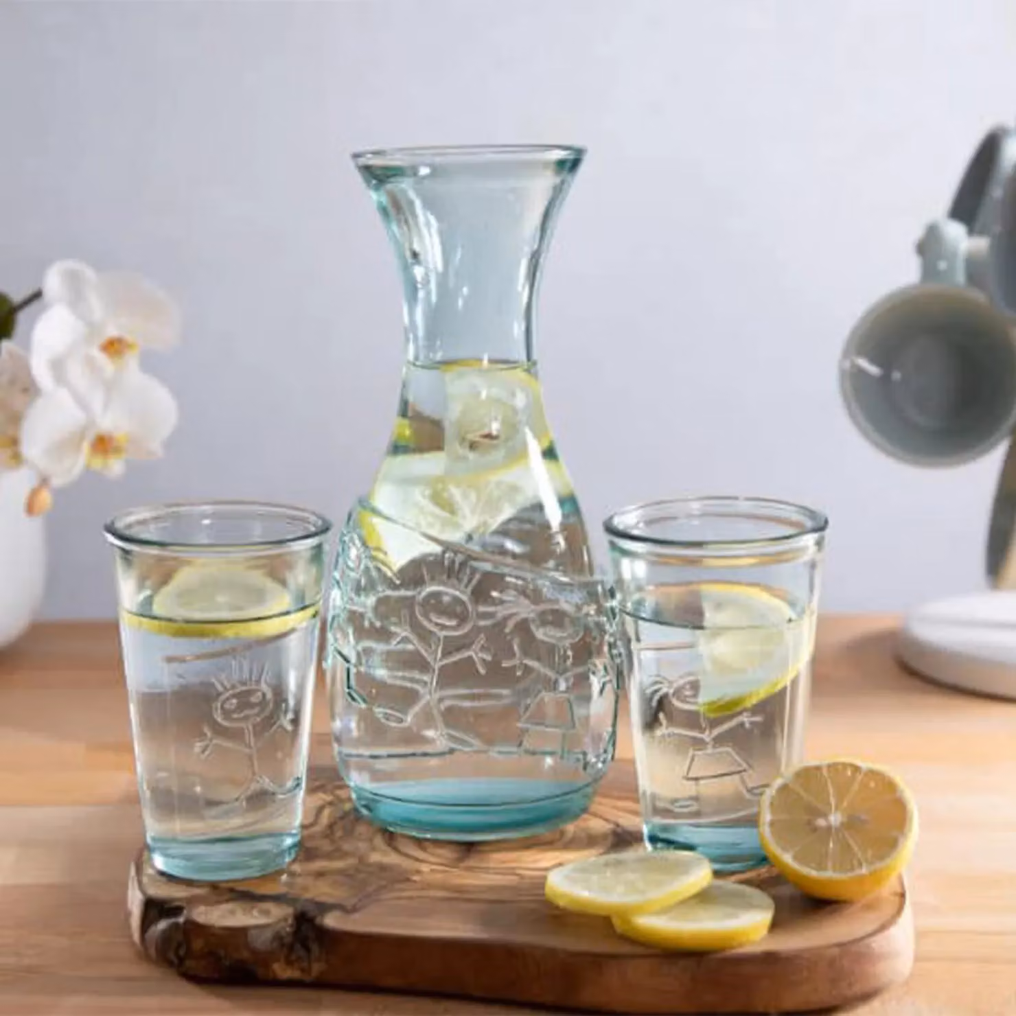 Verano Spanish Ceramics Recycled Glass Boy and Girl Decorative Serving Decanter, 1 l, Transparent – 2
