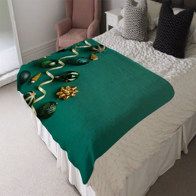 Benjamin Tate Design LTD Christmas Greetings Soft Blanket in White and Green