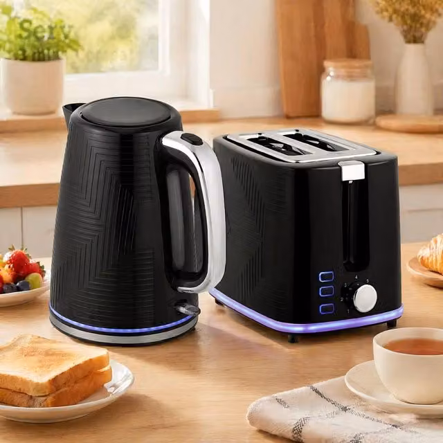 STILVORA Kettle and Toaster Set in Black