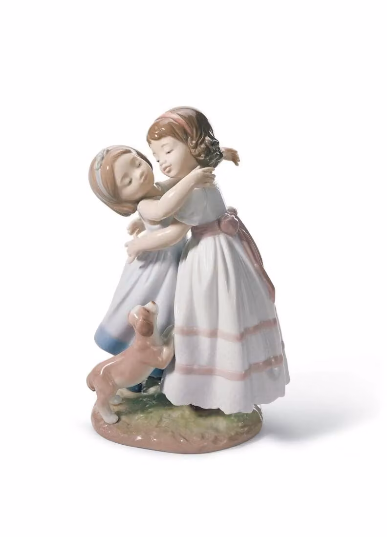 Lladró Give Me a Hug Children Porcelain Figurine in White