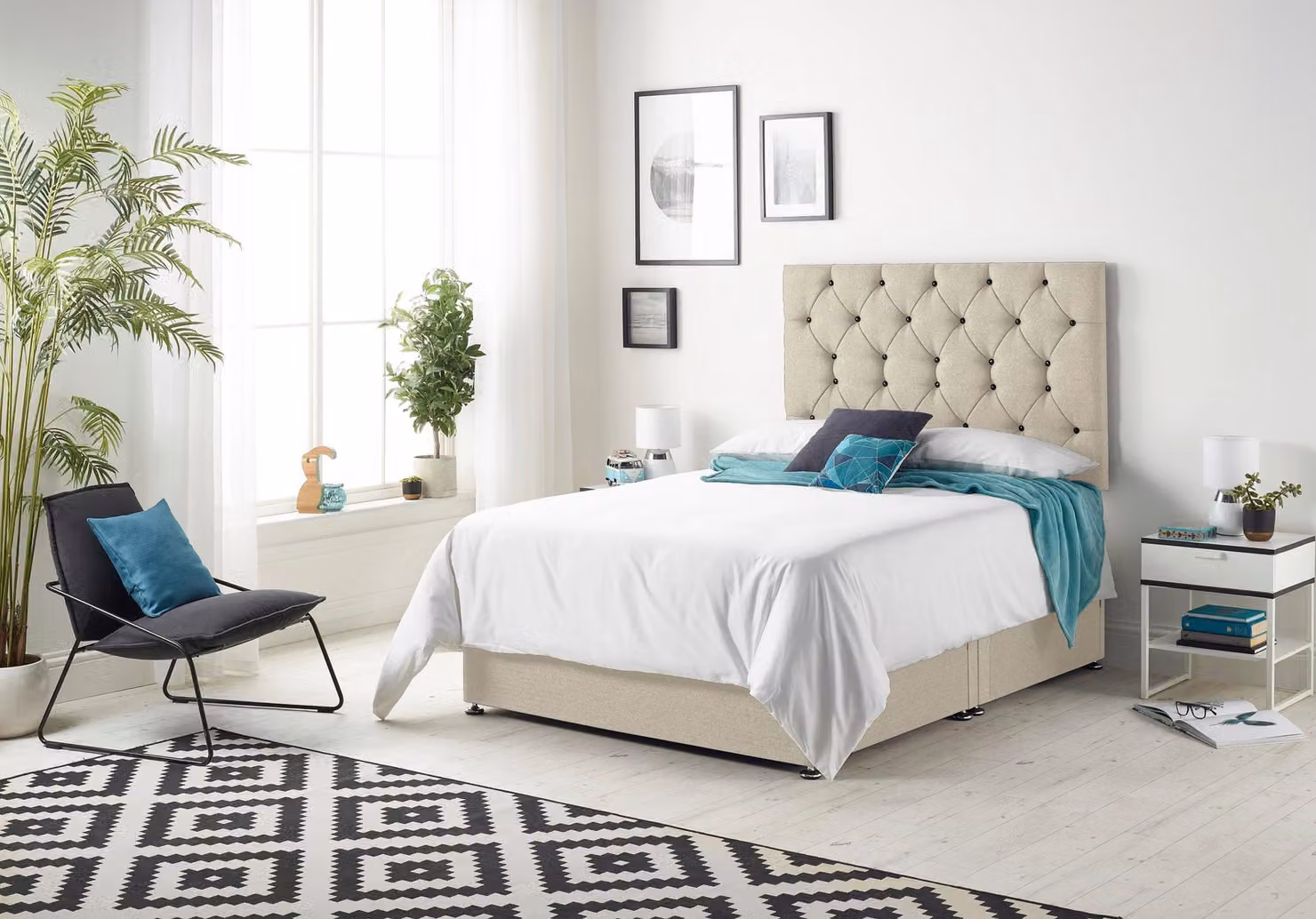 Somnior Premier King Size Divan Bed with 24 cm Deep Hybrid Mattress and Chesterfield Headboard in Natural Wool Tweed Fabric, W/D/H: 180 x 200 cm – 1
