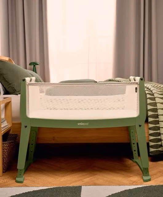 SnuzPod Studio Bedside Crib in Tokyo Matcha Green