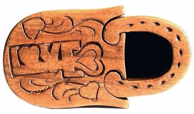KDMK Bali Magic Love Lock Wooden Puzzle Box in Brown