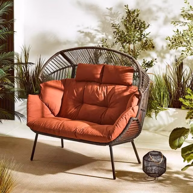 FurnitureboxUK Egg Outdoor Garden Double Chair in Terracotta with Polyrattan Design and Weatherproof Cushions