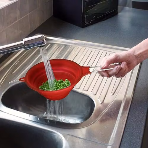 Orsina Red Silicone Zing Collapsible Colander with Handles, W/D/H: 26 x 11 x 5 cm – 2
