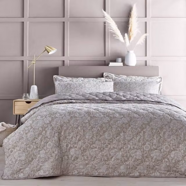 Portfolio Home Chatsworth Floral Quilted Bedspread and Pillow Shams Throw Set in Beige, W: 254 cm x D: 254 cm