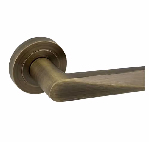 AXS Hardware Detroit Aluminium Door Handles on Rose in Antique Brass with Bathroom Door Pack – 2