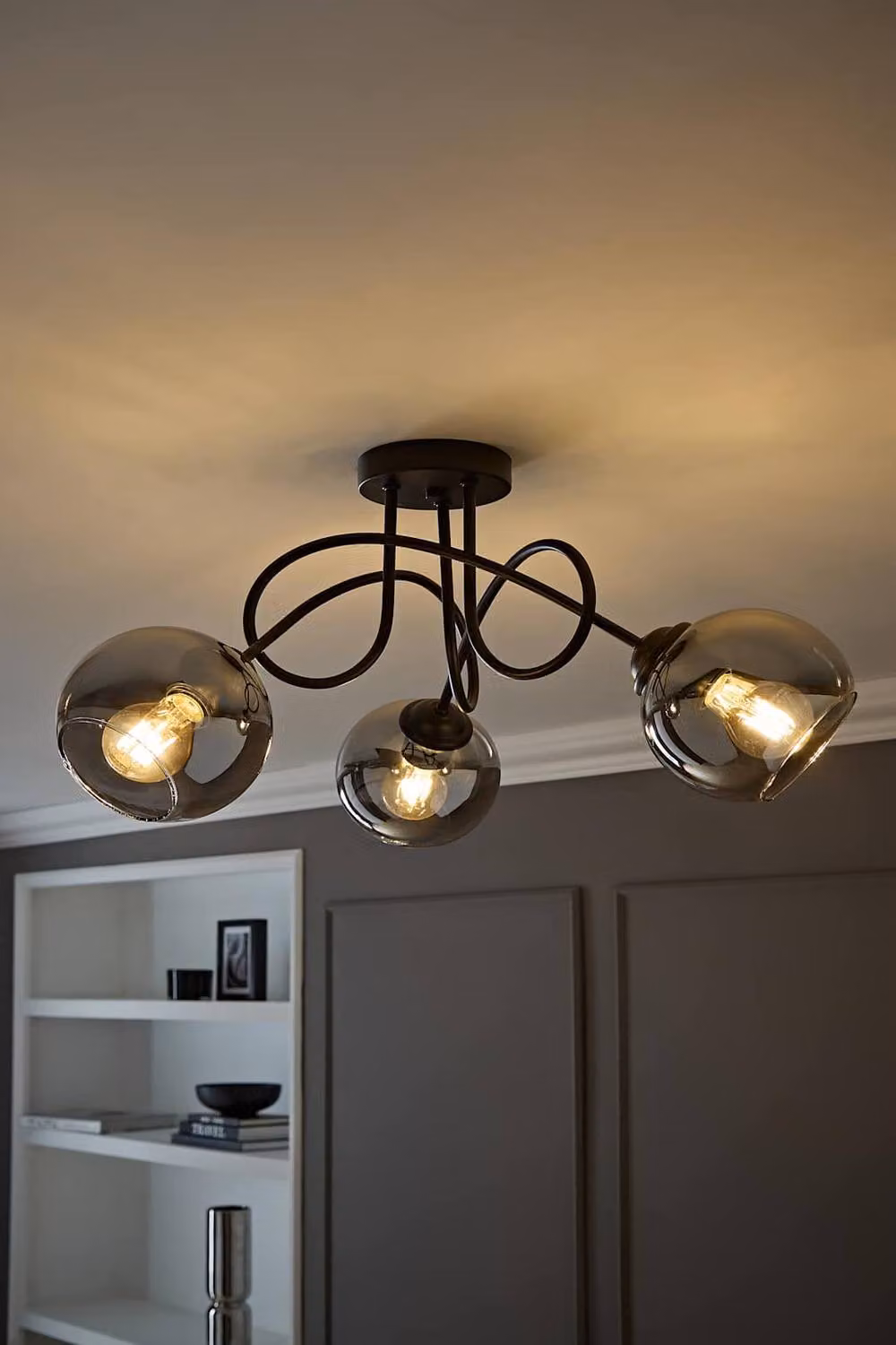 ValueLights Malcolm 3-Way Twisted Ceiling Light with Smoked Glass Spheres and Bulbs in Matte Black – 2