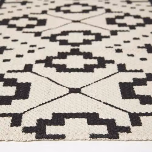 Homescapes Reva Geometric Cotton Rug in Black and White, W: 90 cm, L: 150 cm – 7