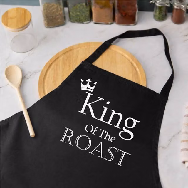 60 Second Makeover King Of The Roast Black Apron for Men – 1