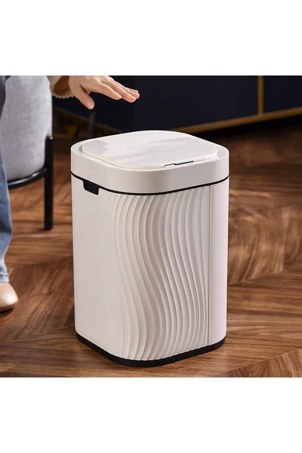 Living and Home 12L Smart Sensor Waterproof Rubbish Bin in White – 5