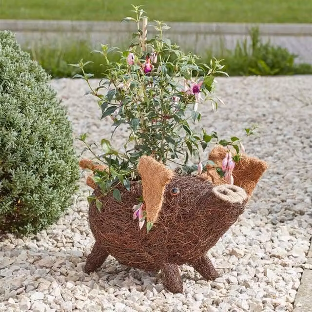 Garden Mile Rustic Brown Pig Flower Planter for Tabletop Decor
