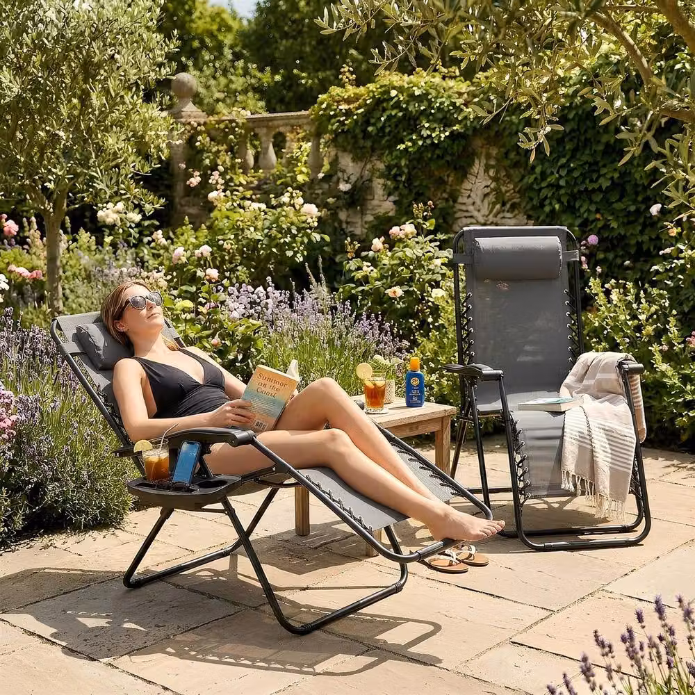 Harbour Housewares 2 Piece Zero Gravity Chair Set in Grey with Textilene Fabric and Side Trays – 2