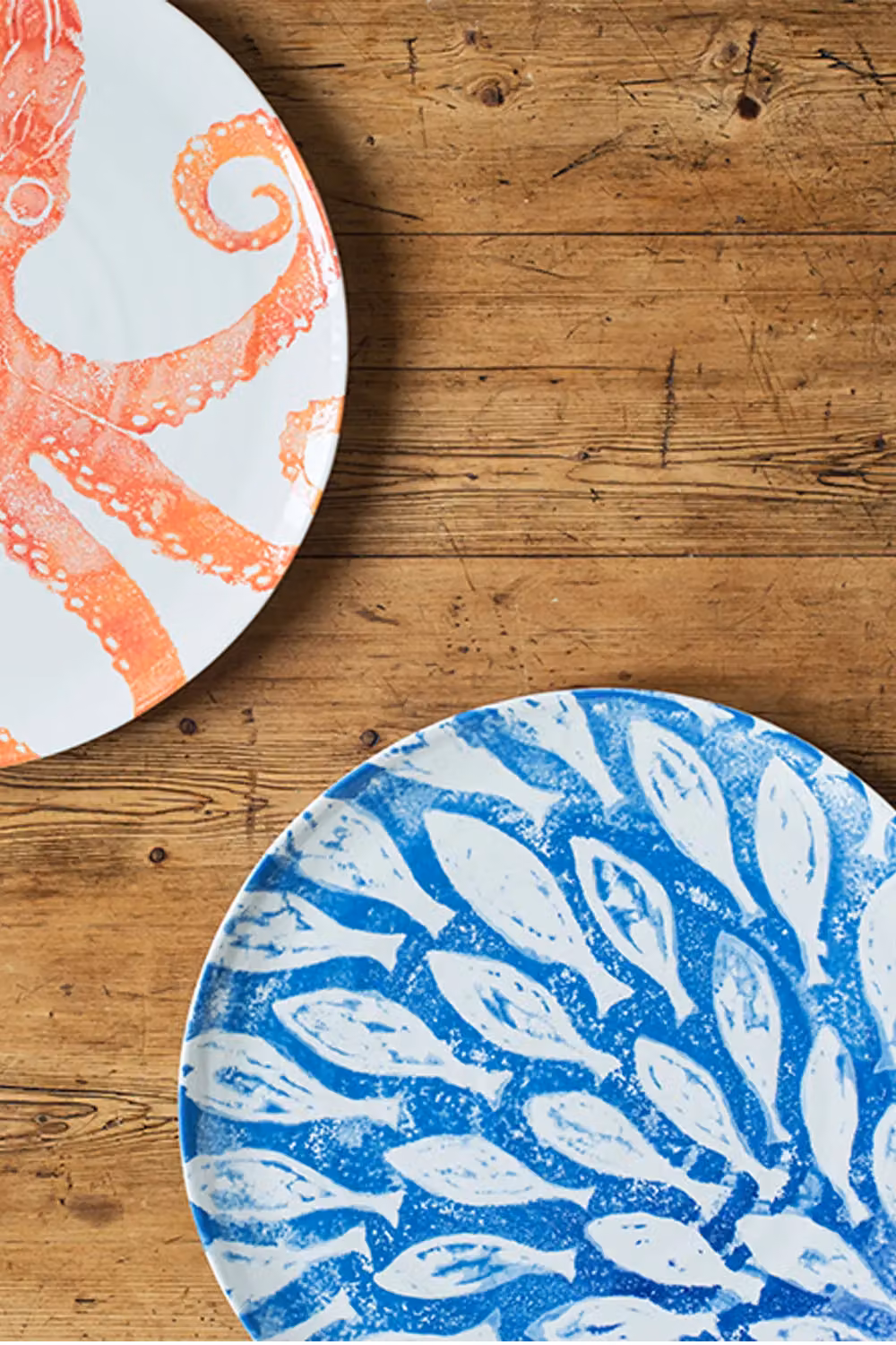 BlissHome Creatures Ceramic Round Platter with Blue Fish Shoal Design, Diameter: 37 cm – 4