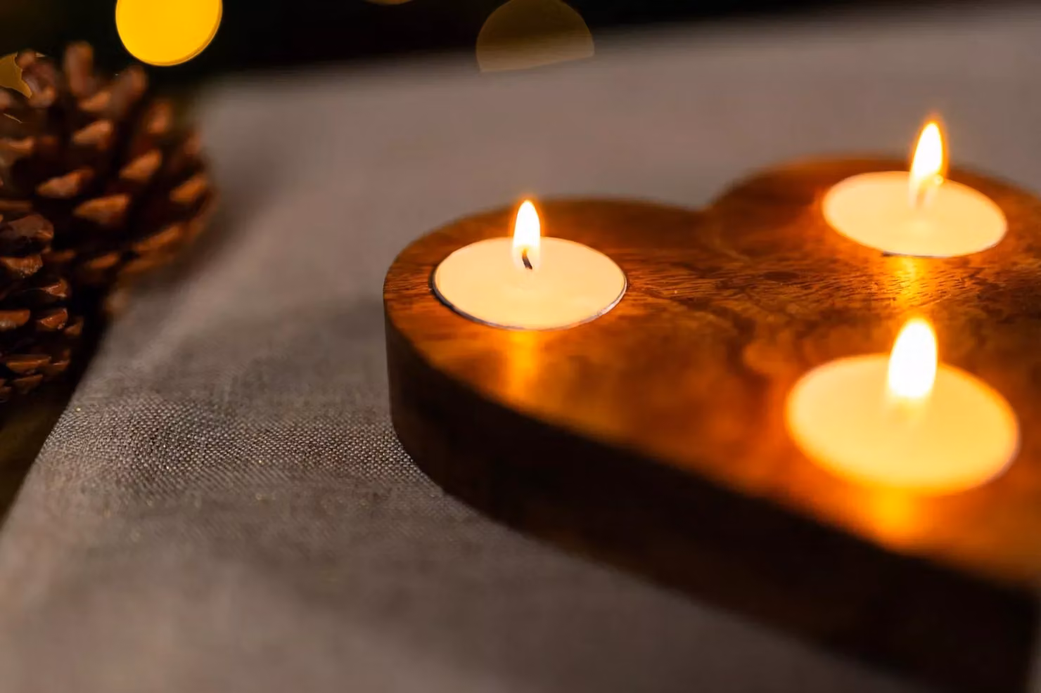 Marco Paul Mango Wood Heart Tealight Holder in Brown – 3