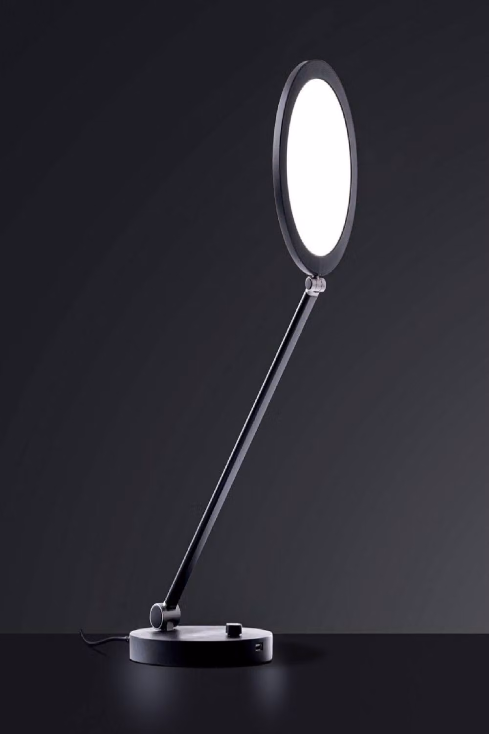 daylight TriSun Mood-Boosting Desk Lamp with Adjustable Colour Modes and Timer in Black – 2
