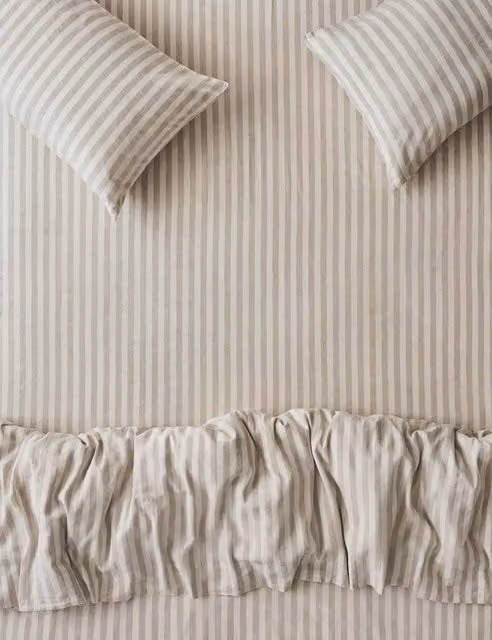 Piglet In Bed Striped Linen and Cotton Blend Fitted Sheet in Ivory Mix