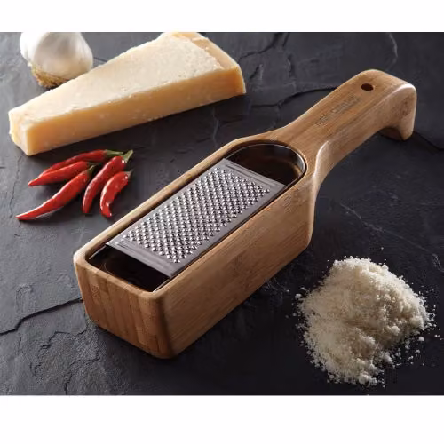 KitchenCraft World of Flavours Parmesan Cheese Grater with Handle in Brown and Silver, Bamboo and Stainless Steel, W/D/H: 27.5 x 6 x 5 cm – 2