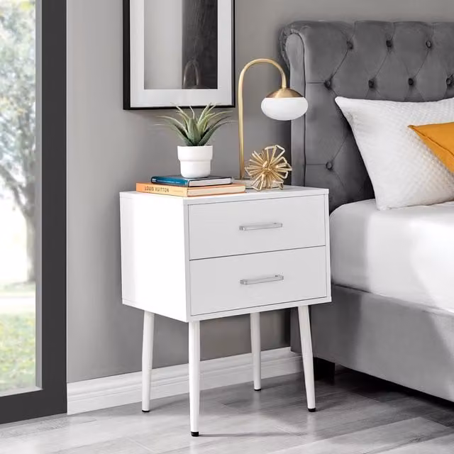 FurnitureboxUK Taylor Modern Lacquered Wooden Bedside Table in White, Height: 67 cm