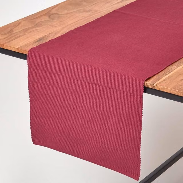 Homescapes Plain Cotton Table Runner in Purple