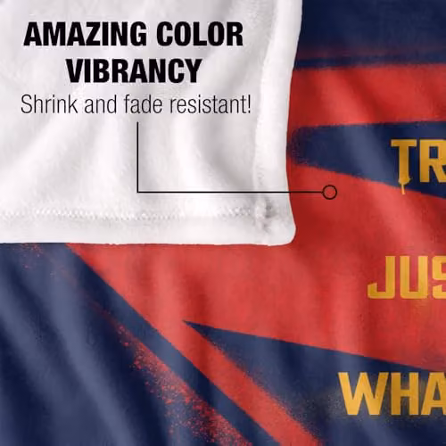 Warner Bros. Supergirl 2026 Truth Justice Whatever Logo Super Soft Fleece Throw Blanket, Multicolour, W: 152 cm, D: 127 cm – 3