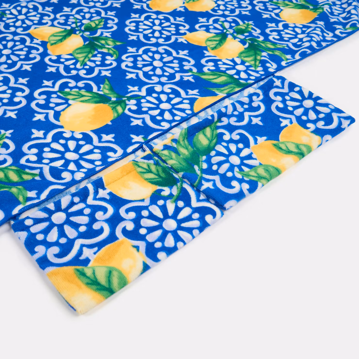 OHS Mediterranean Graphic Microfibre Beach Towel in Blue and White, W/H: 75 x 215 cm – 6