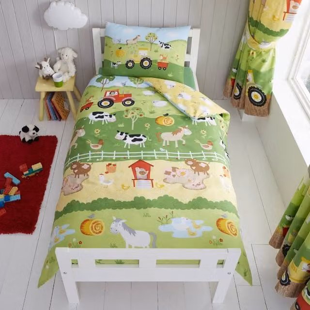 Happy Linen Company Farm Friends Reversible Childrens Bedding Set in Green and Yellow with Duvet Cover and Pillowcase (Pillowcase: 40 x 60 cm)