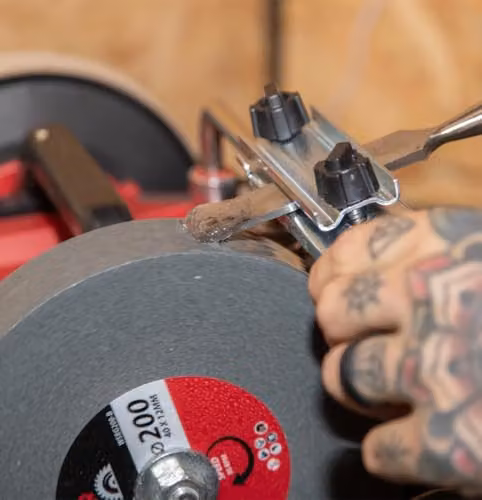 Lumberjack 200mm Whetstone Wet Bench Grinder and Chisel Sharpener, Red – 8