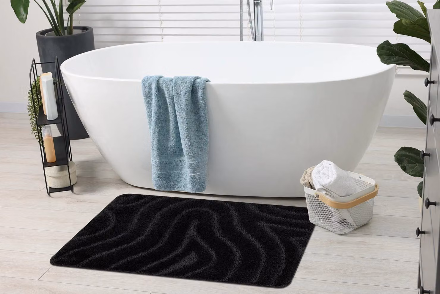 RugsX Black Rectangular Bath Mat, W: 60 cm, D: 100 cm – 3