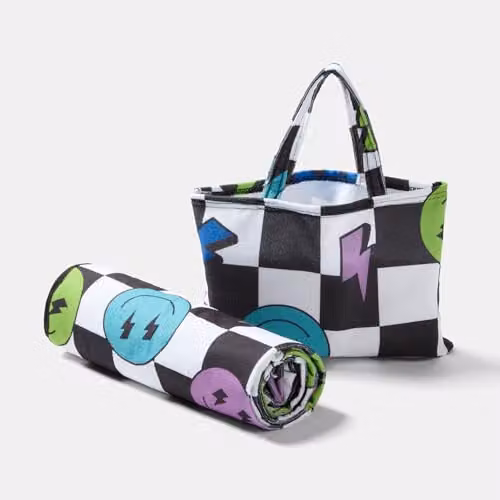 OHS Checkerboard Microfibre Beach Towel with Pocket and Bag, Quick-Dry Absorbent Sun Lounger Towel for Adults, W: 75 cm, L: 215 cm, Monochrome Smiley Checkerboard – 3