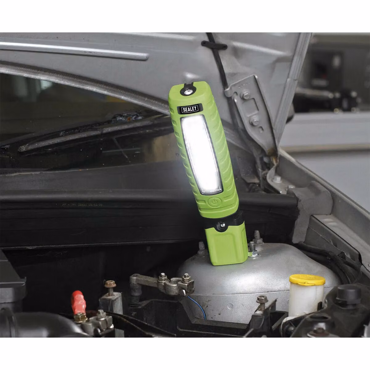 Sealey Loops 360 Swivel Inspection Light with 14 SMD and 3W SMD LED, Rechargeable, Green – 2